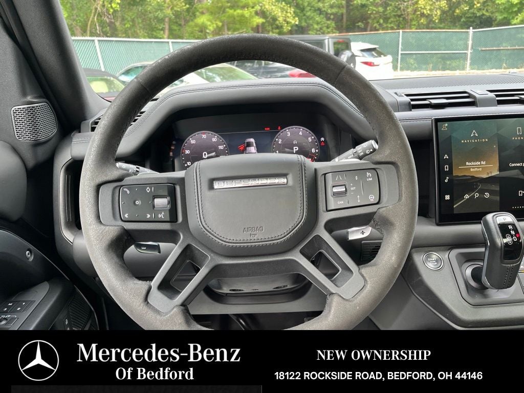 2023 Land Rover Defender 110 V8