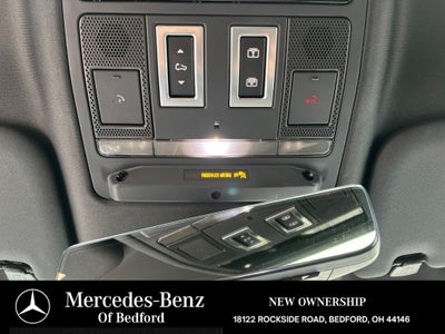 2023 Land Rover Defender 110 V8