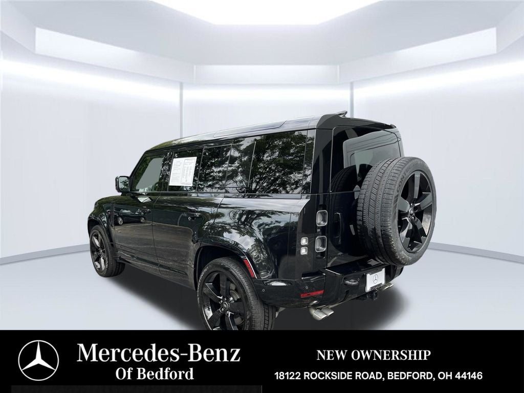 2023 Land Rover Defender 110 V8