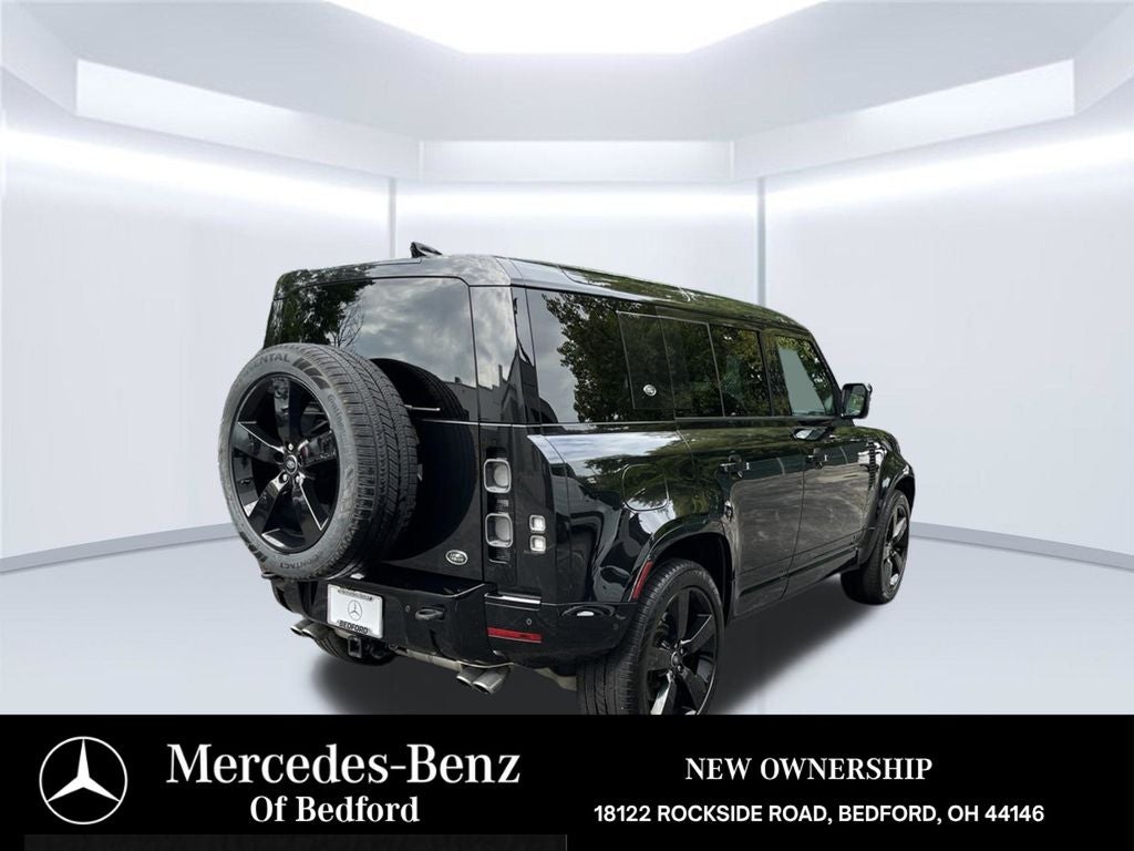 2023 Land Rover Defender 110 V8