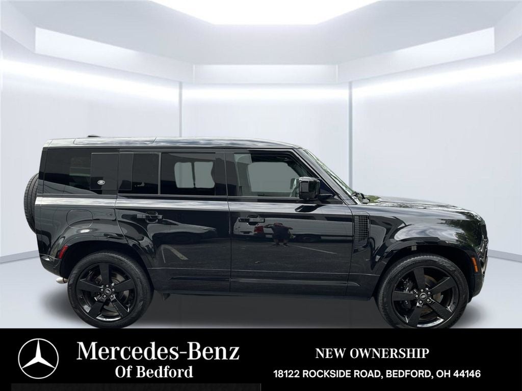2023 Land Rover Defender 110 V8