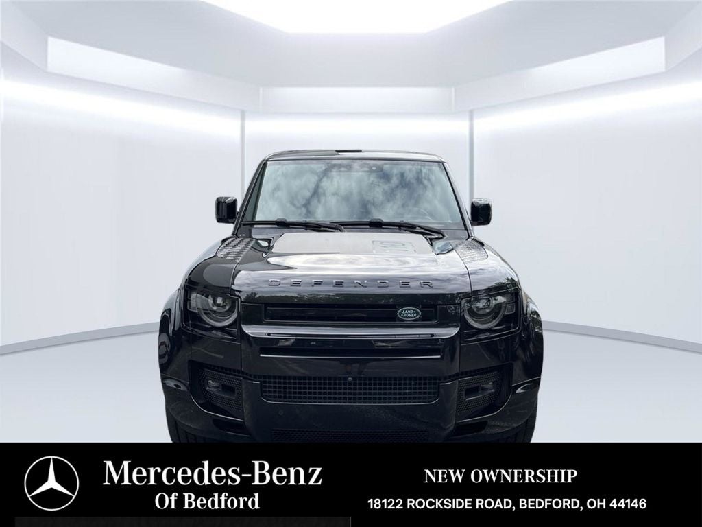 2023 Land Rover Defender 110 V8