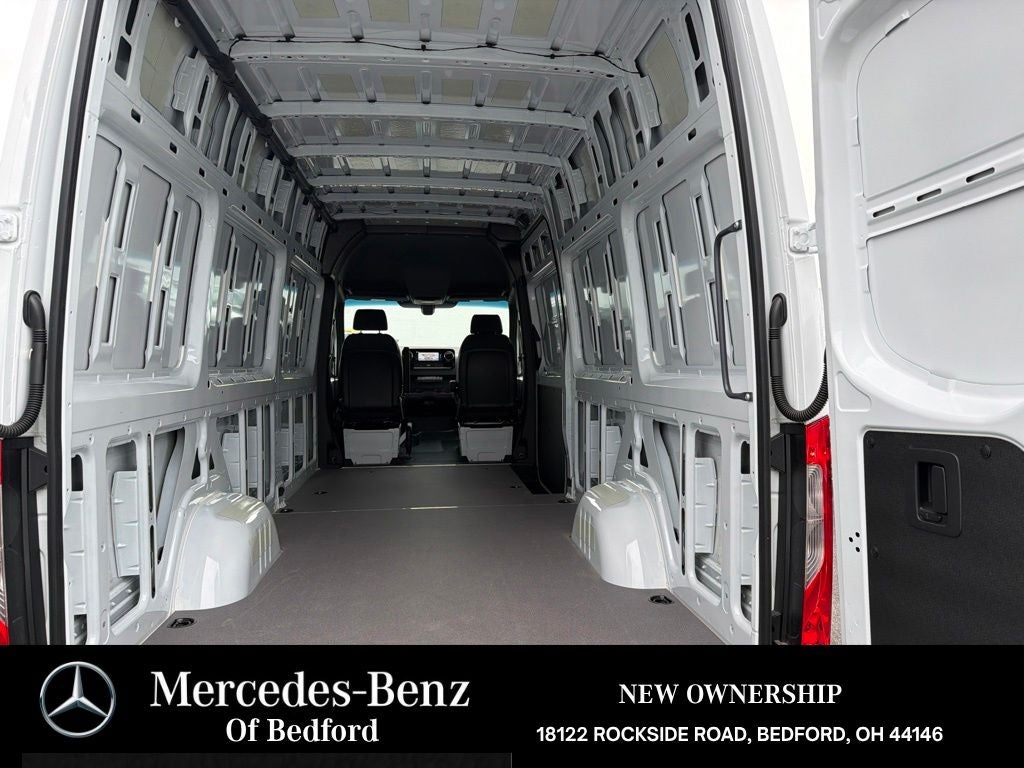 2026 Mercedes-Benz Sprinter 2500 Cargo 170 WB High Roof
