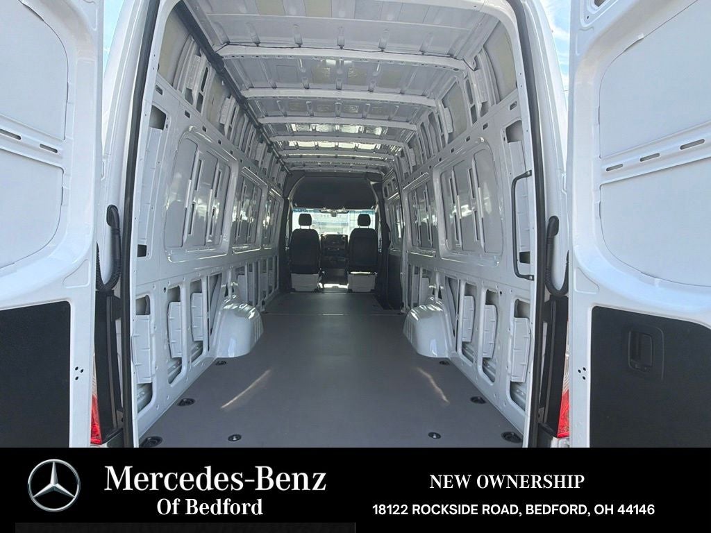 2026 Mercedes-Benz Sprinter 2500 Cargo 170 WB Extended