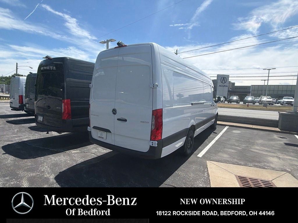 2026 Mercedes-Benz Sprinter 2500 Cargo 170 WB Extended
