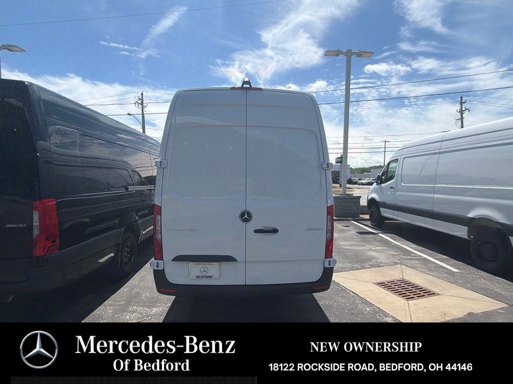 2026 Mercedes-Benz Sprinter 2500 Cargo 170 WB Extended