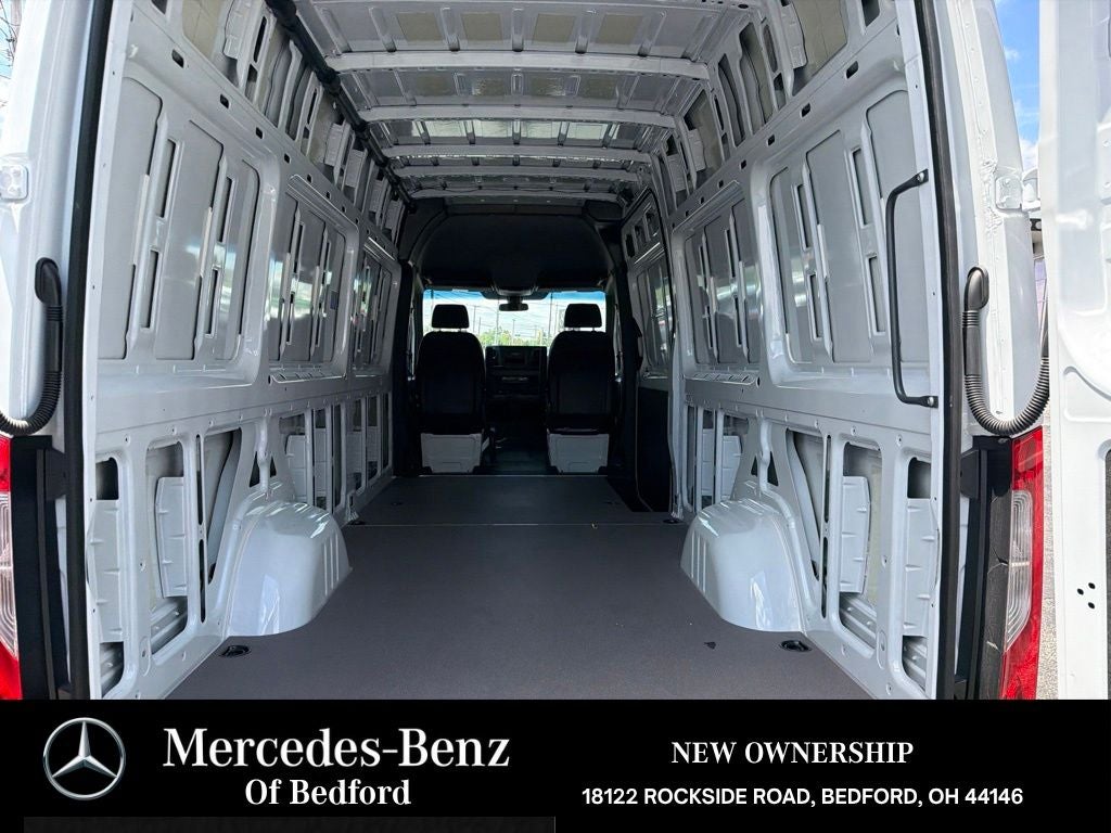 2026 Mercedes-Benz Sprinter 2500 Cargo 170 WB High Roof