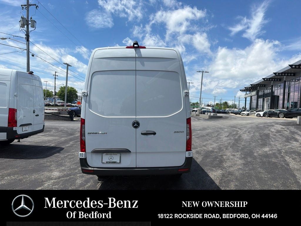 2026 Mercedes-Benz Sprinter 2500 Cargo 170 WB High Roof