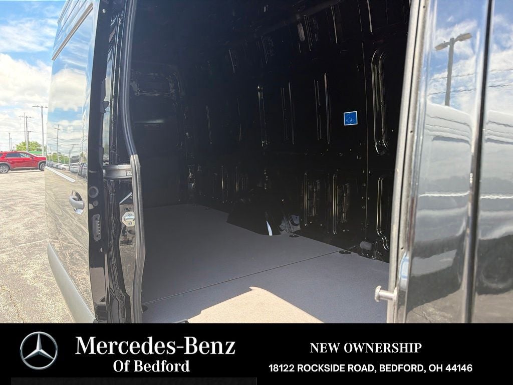 2026 Mercedes-Benz Sprinter 3500 Cargo 170 WB Extended