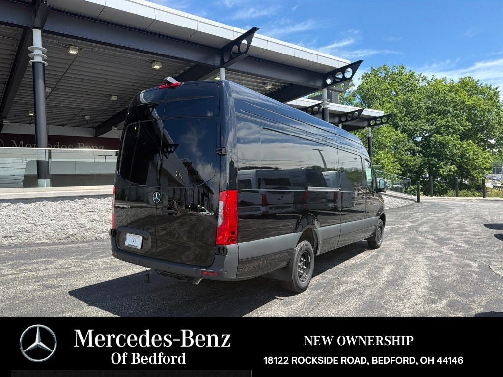 2026 Mercedes-Benz Sprinter 3500 Cargo 170 WB Extended