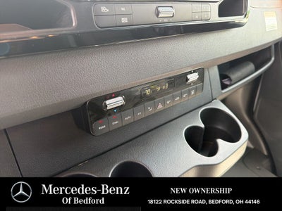 2025 Mercedes-Benz Sprinter 2500 Passenger 144 WB
