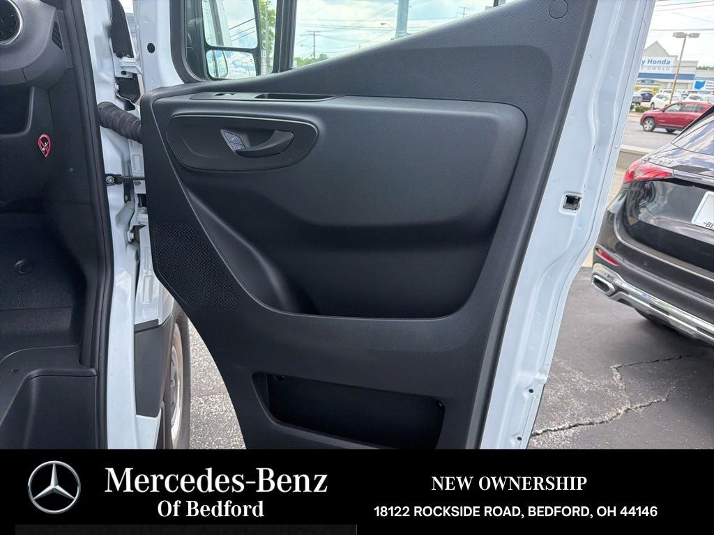 2025 Mercedes-Benz Sprinter 2500 Passenger 144 WB