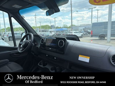2025 Mercedes-Benz Sprinter 2500 Passenger 144 WB
