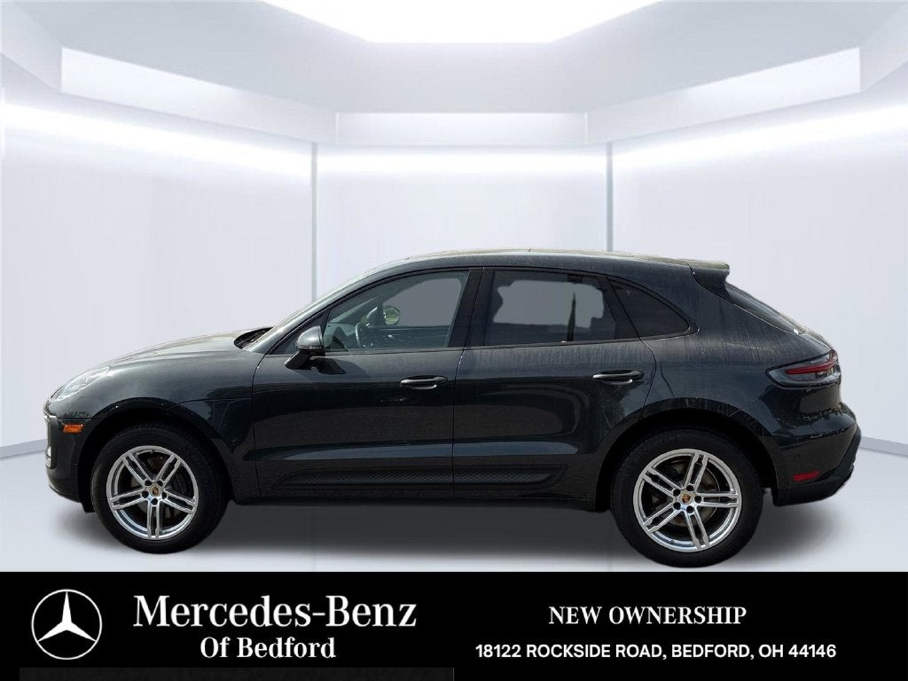 2023 Porsche Macan Base