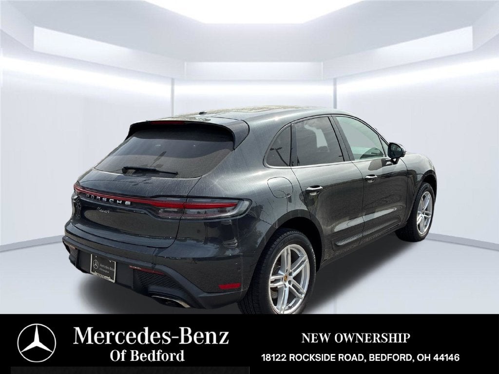 2023 Porsche Macan Base