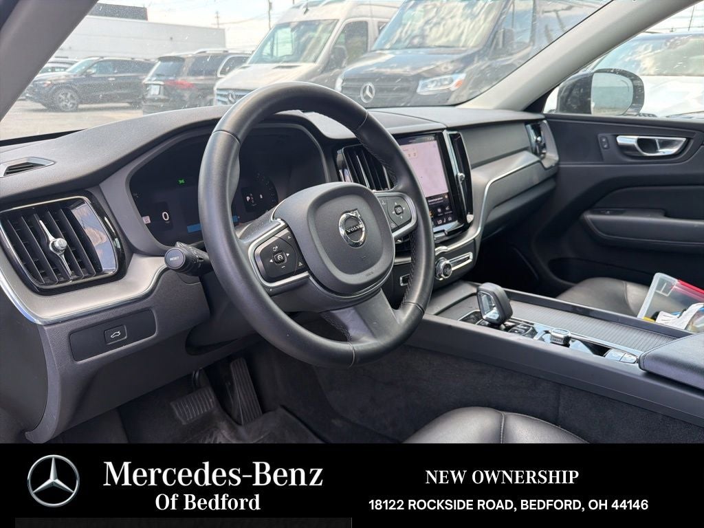 2025 Volvo XC60 B5 Core